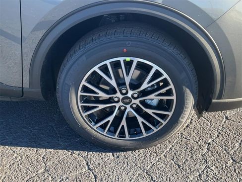 New 2025 Ford Escape SE image 10