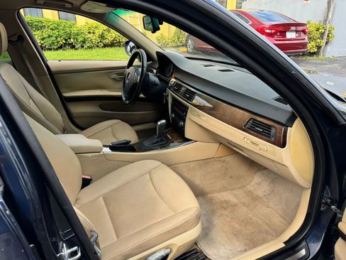 Used 2009 BMW 328i Sedan RWD image 14