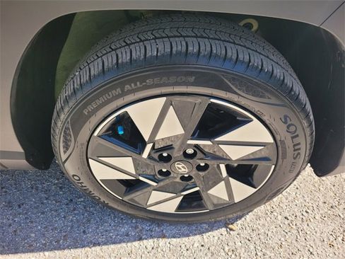 Used 2025 Hyundai Kona SEL image 15