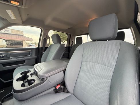 Used 2017 RAM 2500 SLT w/ Luxury Group AWD/4WD image 24