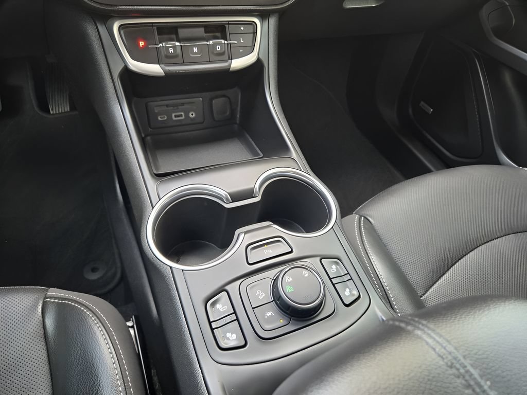 Used 2022 GMC Terrain SLT w/ Infotainment Package II AWD/4WD image 19