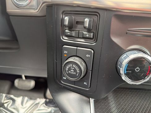 Certified 2023 Ford F150 Raptor w/ Raptor Carbon Fiber Package AWD/4WD image 35