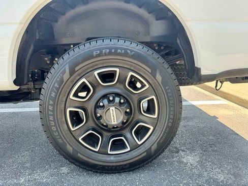 Used 2023 Ford F350 Platinum AWD/4WD image 22