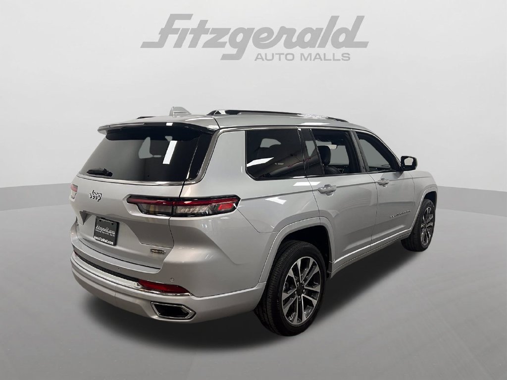 Used 2023 Jeep Grand Cherokee L Overland RWD image 6