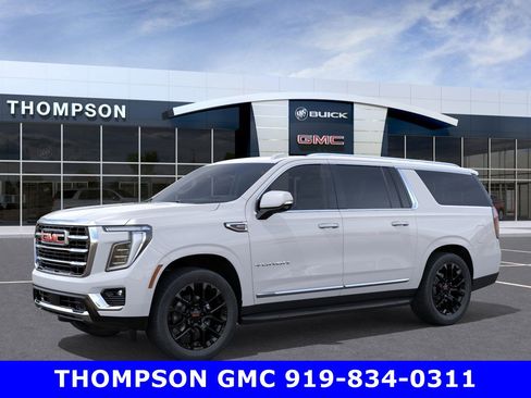 New 2026 GMC Yukon XL Elevation image 2