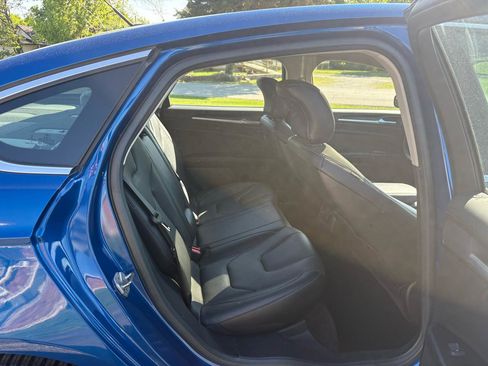 Used 2017 Ford Fusion Titanium image 26