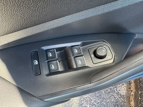 Used 2021 Volkswagen Jetta SE w/ SE Cold Weather Package FWD image 6