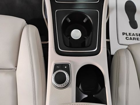 Used 2018 Mercedes-Benz CLA 250 image 25