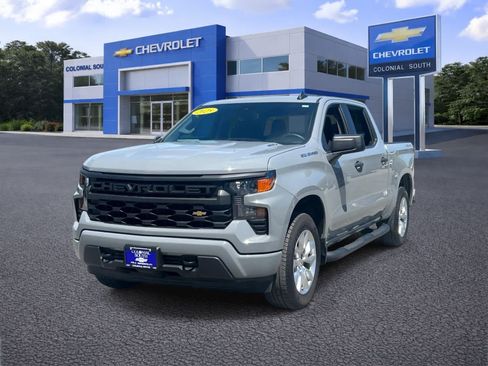 Certified 2025 Chevrolet Silverado 1500 Custom AWD/4WD image 2