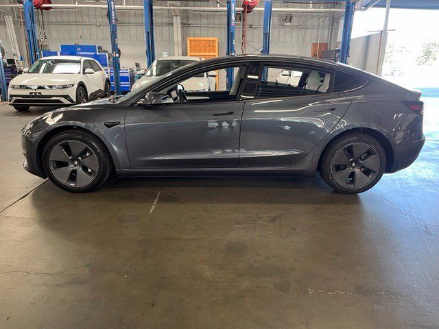 Used 2023 Tesla Model 3 Standard Range RWD image 6