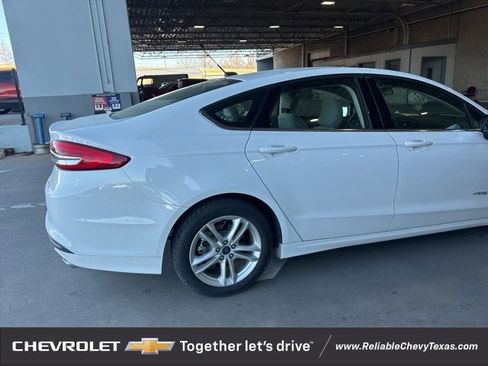 Used 2018 Ford Fusion S image 6