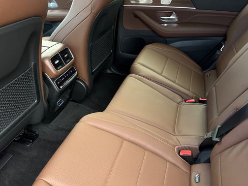 New 2025 Mercedes-Benz GLS 450 4MATIC image 12