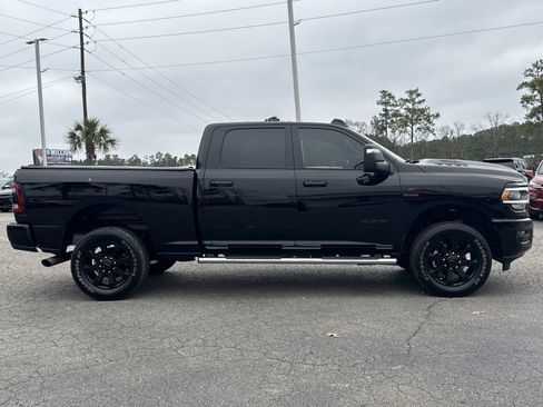 Used 2024 RAM 2500 Laramie w/ Night Edition image 11