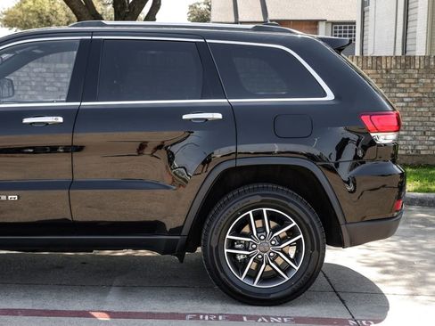 Used 2022 Jeep Grand Cherokee Limited w/ Tech Group image 23