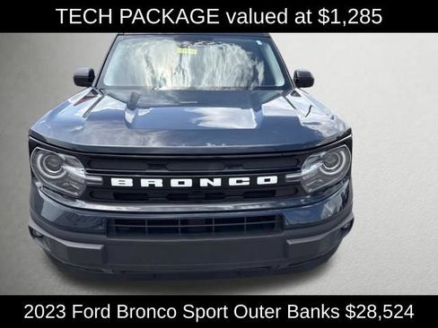 Used 2023 Ford Bronco Sport Outer Banks w/ Tech Package AWD/4WD image 2