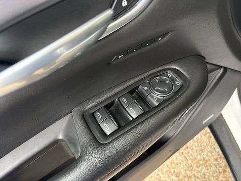 Certified 2019 Cadillac XT5 Luxury FWD image 23