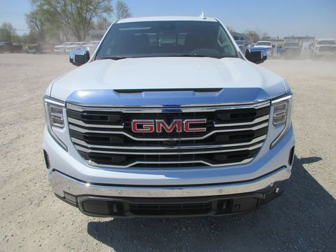 New 2026 GMC Sierra 1500 SLT w/ SLT Premium Plus Package AWD/4WD image 13