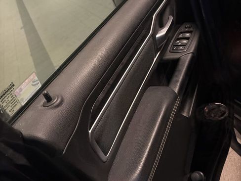 Used 2021 RAM 1500 Big Horn image 3