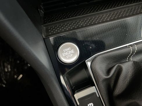 New 2026 Volkswagen Taos SE image 26