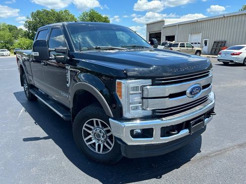 Used 2018 Ford F250 Lariat w/ FX4 Off-Road Package AWD/4WD image 1