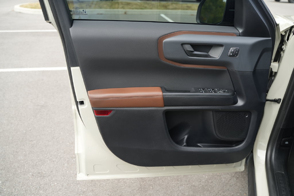 Used 2024 Ford Bronco Sport Outer Banks AWD/4WD image 14