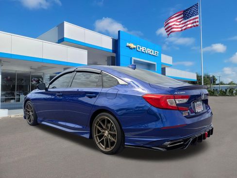 Used 2018 Honda Accord Sport image 6