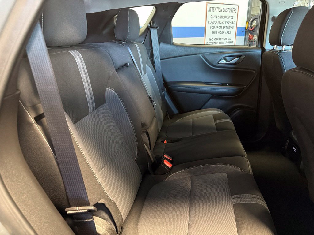 Used 2025 Chevrolet Blazer LT w/ Convenience Package AWD/4WD image 28