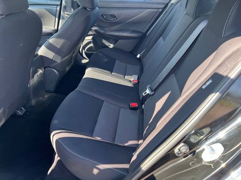 Used 2025 Nissan Sentra SV FWD image 11