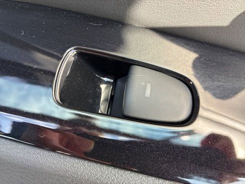 Used 2025 Nissan Altima 2.5 SL image 24