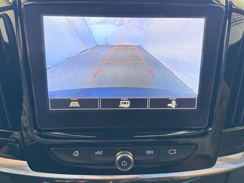 Used 2023 Chevrolet Traverse LT FWD image 55