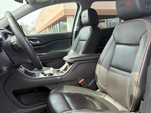 Used 2023 GMC Acadia AT4 w/ Preferred Package AWD/4WD image 12