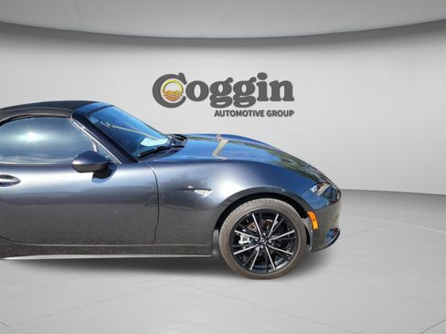 Used 2024 MAZDA MX-5 Miata Grand Touring w/ Weather Package RWD image 32