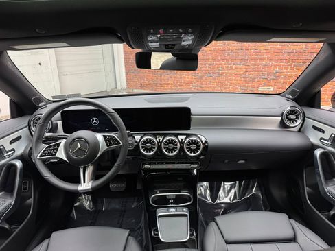 Used 2026 Mercedes-Benz CLA 250 4MATIC image 12