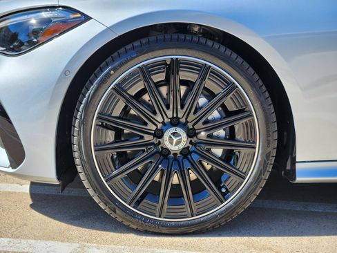 New 2026 Mercedes-Benz CLE 300 4MATIC Coupe image 12