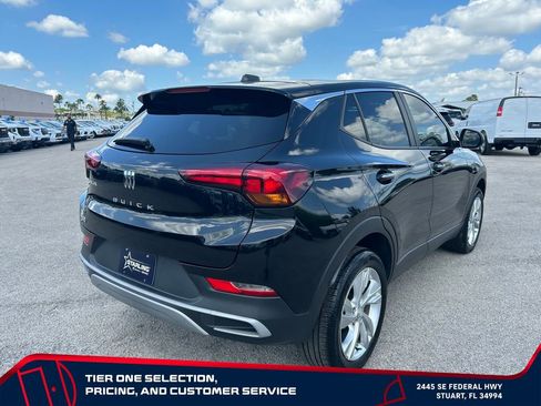 Used 2024 Buick Encore GX Preferred w/ Comfort Package AWD/4WD image 5