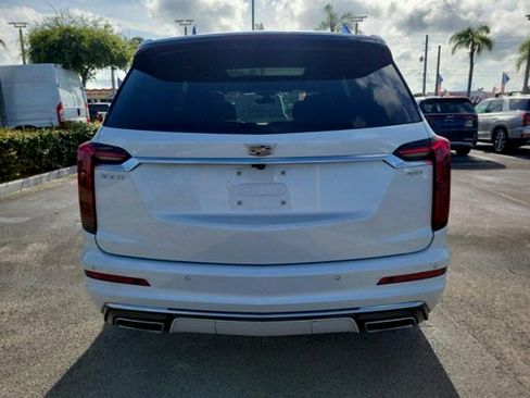 Used 2023 Cadillac XT6 Premium Luxury FWD image 7