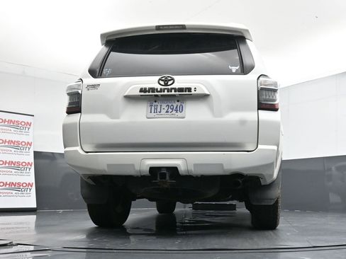 Used 2021 Toyota 4Runner SR5 image 23