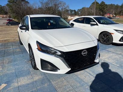 Used 2025 Nissan Altima 2.5 SV