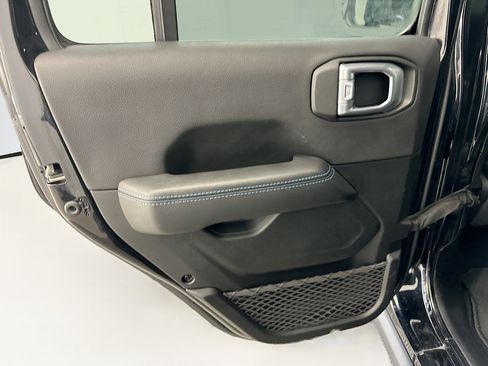 Used 2021 Jeep Wrangler Unlimited Rubicon 4xe w/ Steel Bumper Group image 27