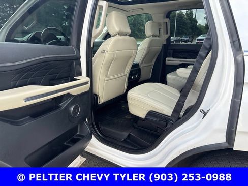 Used 2019 Ford Expedition Platinum AWD/4WD image 19