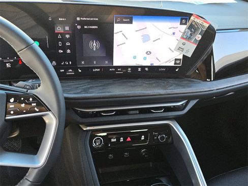 New 2025 Audi Q5 Premium image 23