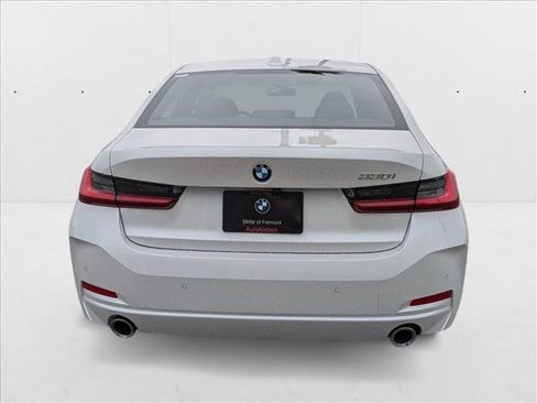 New 2025 BMW 330i Sedan w/ Convenience Package image 7