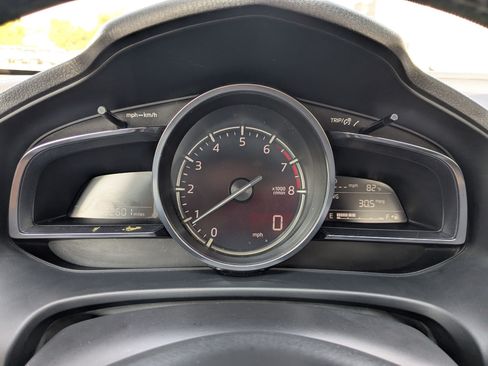 Used 2017 MAZDA MAZDA3 Grand Touring FWD image 17