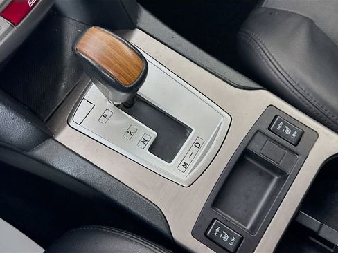 Used 2014 Subaru Outback 3.6R Limited w/ Moonroof Package image 19