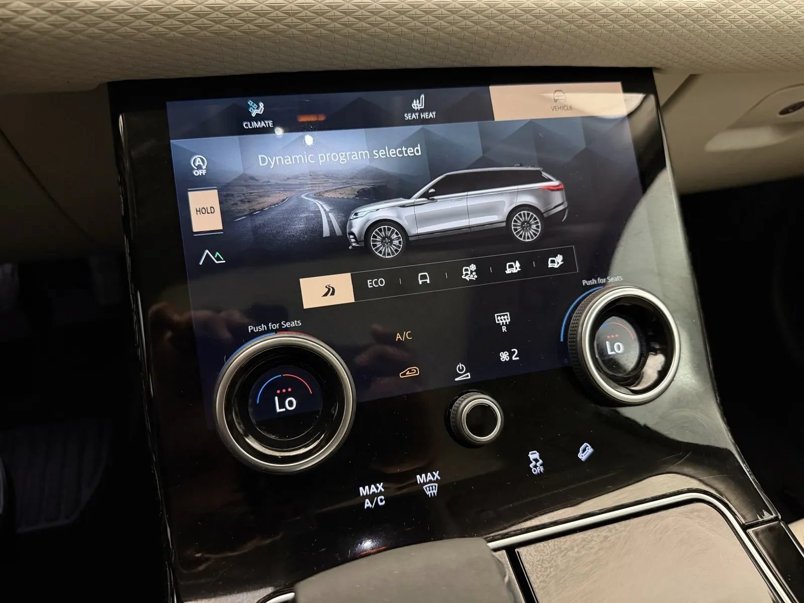 Used 2021 Land Rover Range Rover Velar S AWD/4WD image 38