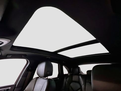 Certified 2020 Porsche Macan AWD/4WD image 14