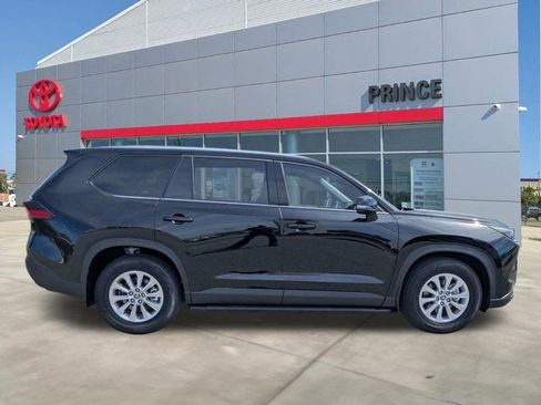 New 2026 Toyota Grand Highlander XLE image 3