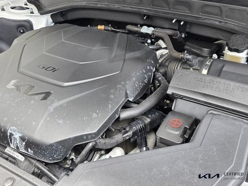Certified 2024 Kia Telluride S FWD image 18