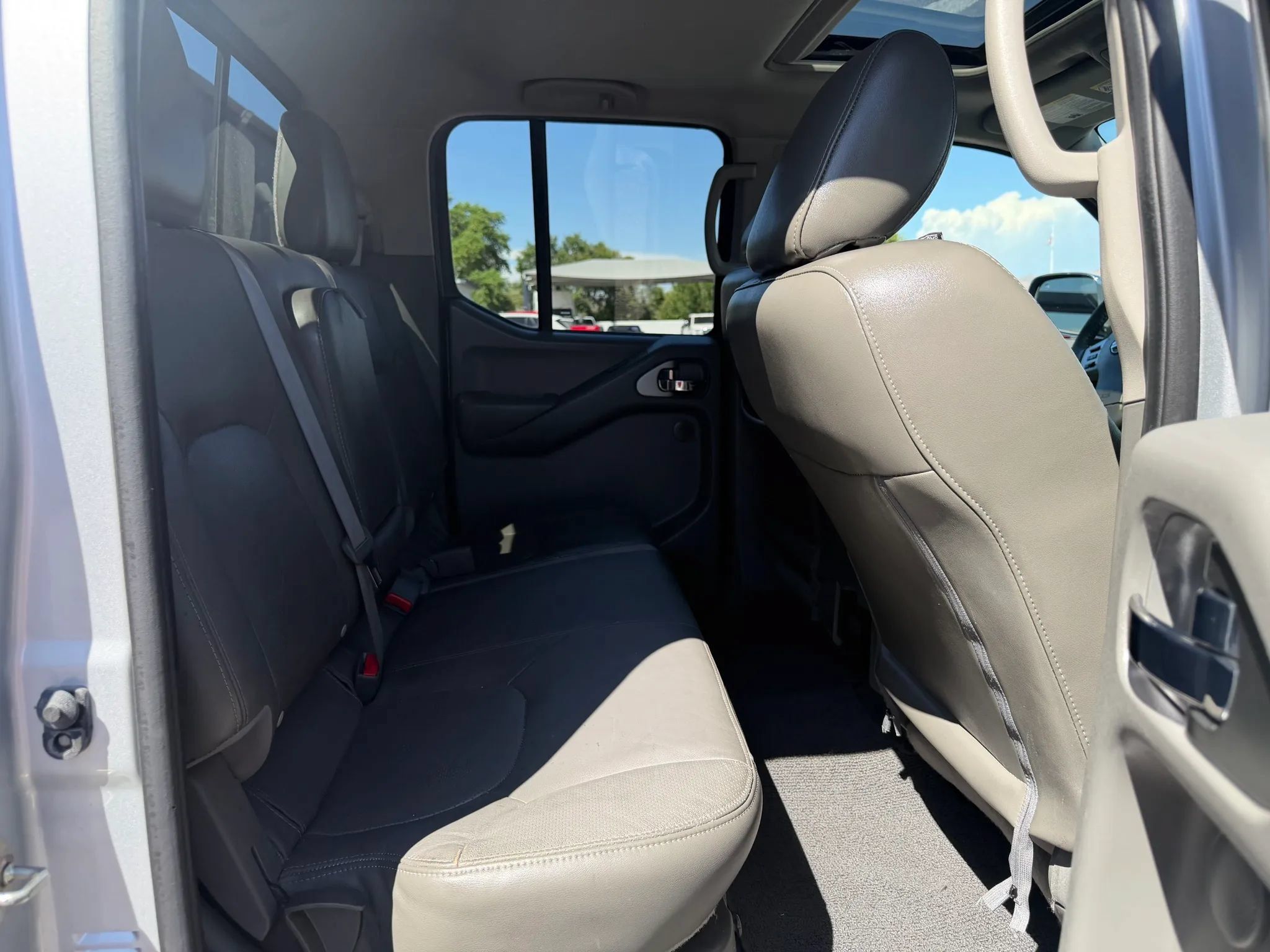 Used 2019 Nissan Frontier SL RWD image 20