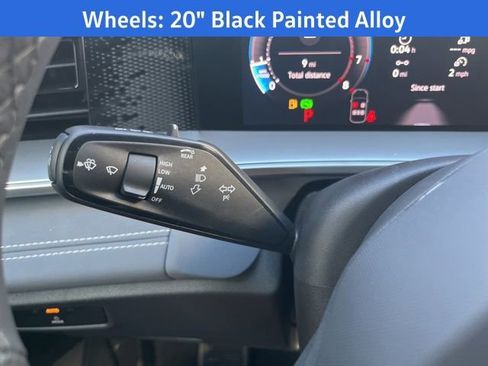 New 2026 Volkswagen Tiguan SE R-Line FWD image 13